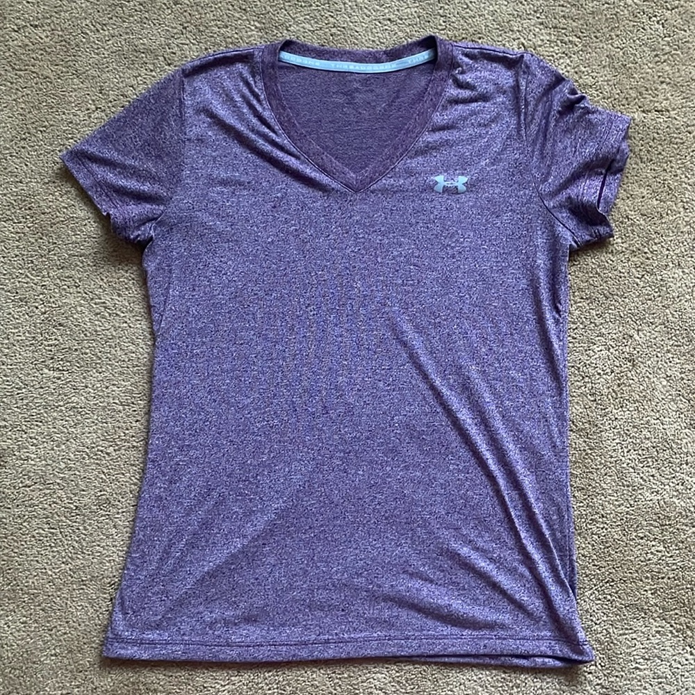 Under Armour v-neck t-shirt